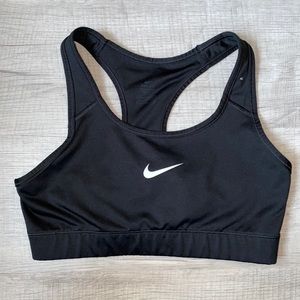Nike medium sports bra